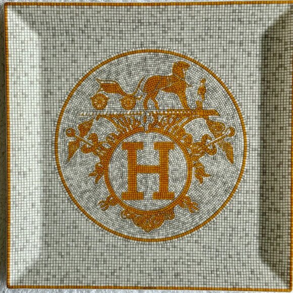 Hermès Mosaique au 24 Gold Square Plate 23cm | 9inch | Mint | Boxed | Gift-Ready - Picture 2 of 11